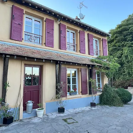 Duplex Bazilles, Esprit Boheme Et Camaieu Mauve サン・ランベール